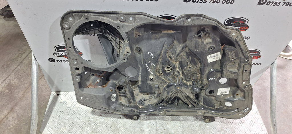 Macara usa fata stanga Porsche Cayenne (2010-2014) 3.0 Motorina 2014, 7P5837755B
