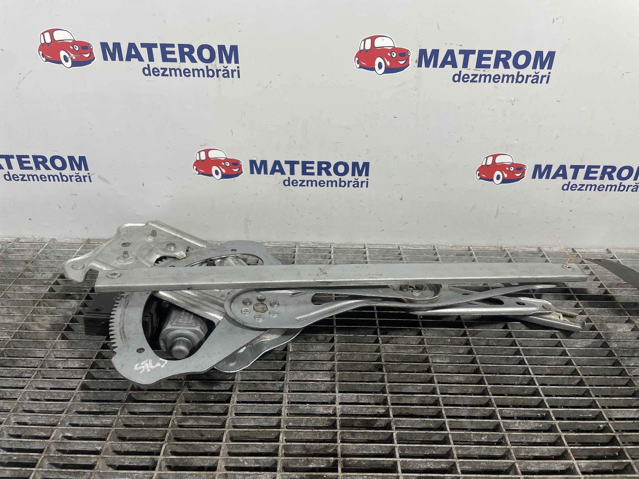 MACARA USA FATA STANGA RENAULT SCENIC - - (2013 2015)