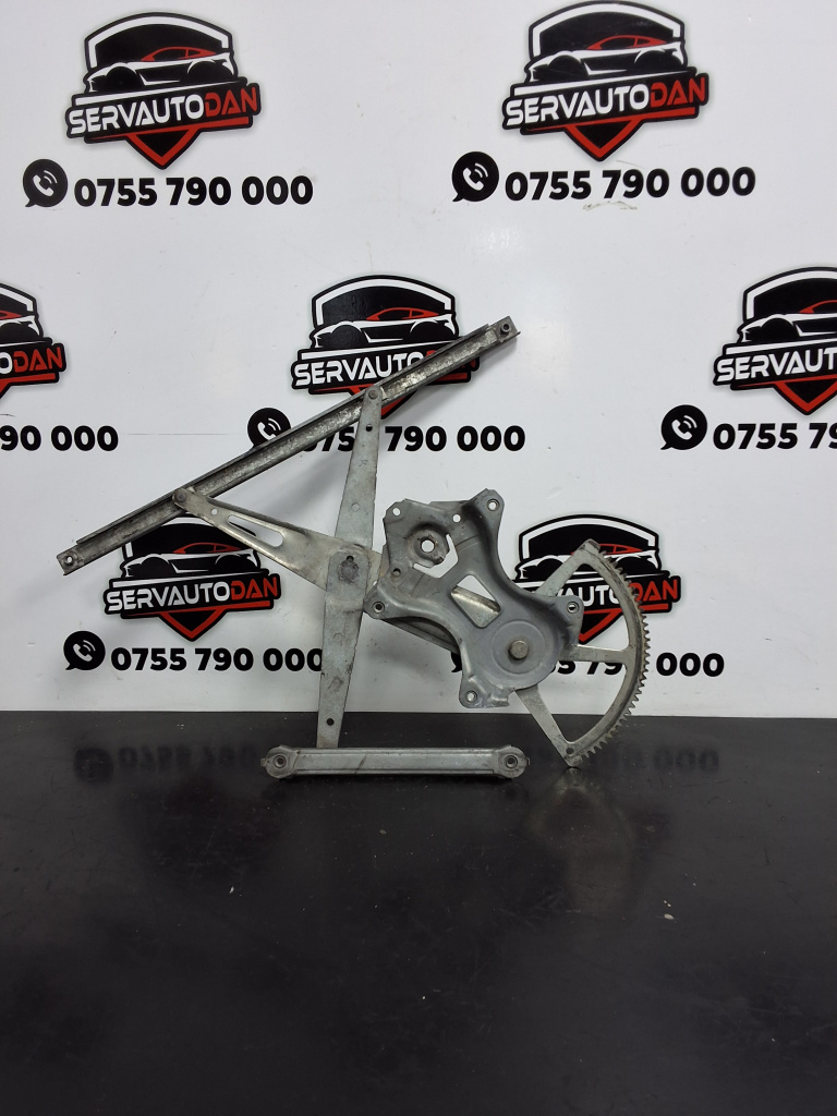 Macara usa fata stanga Toyota Prius C (2012->) 1.8 Hybrid 2016, -