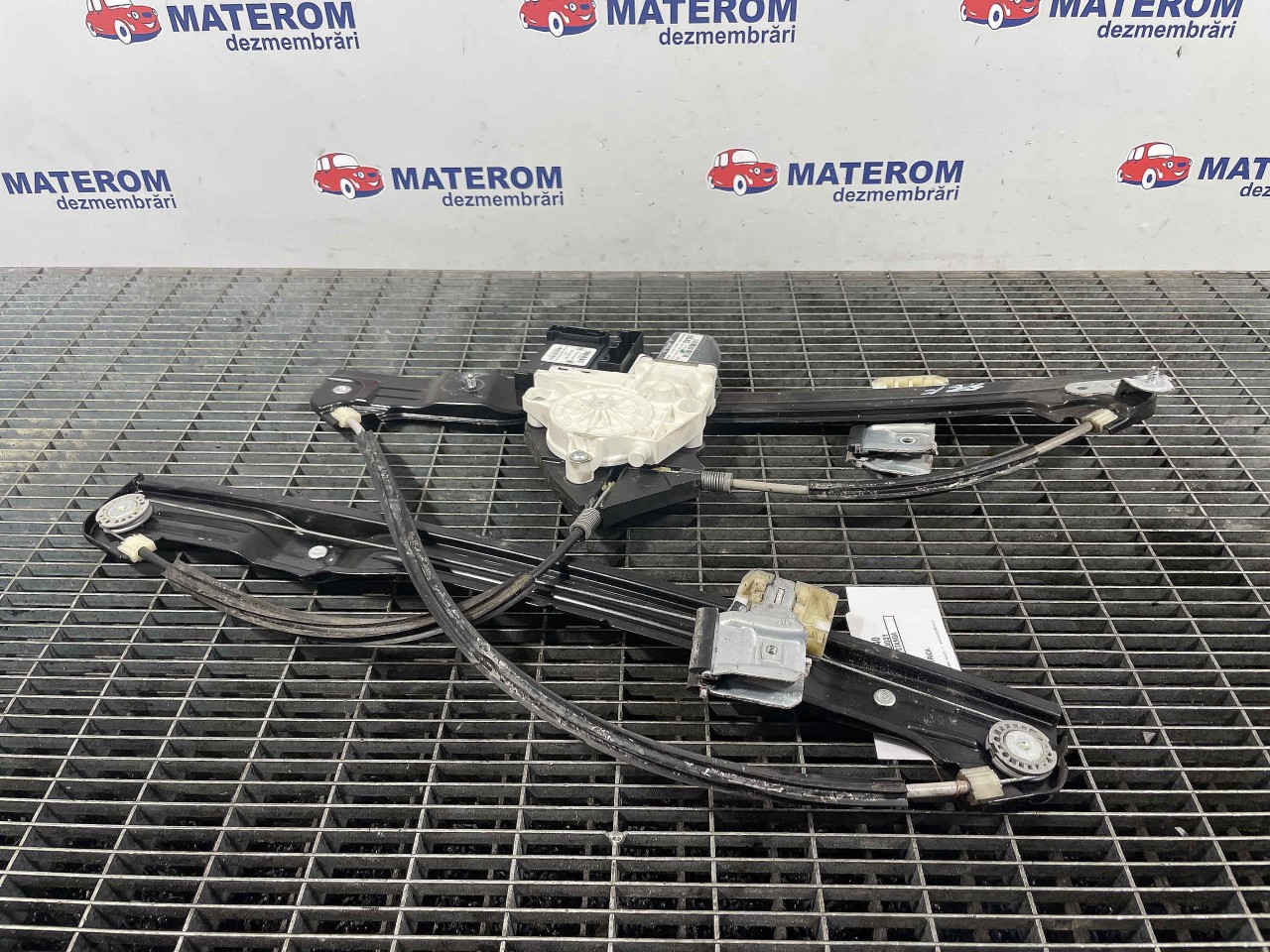 MACARA USA FATA STANGA VW CADDY - - (2015 2020)