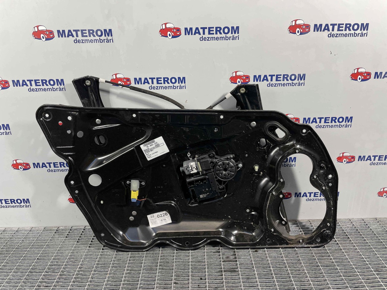 MACARA USA FATA STANGA VW PASSAT - - (2010 2014)