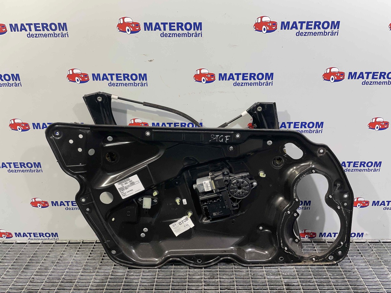 MACARA USA FATA STANGA VW PASSAT - - (2010 2014)