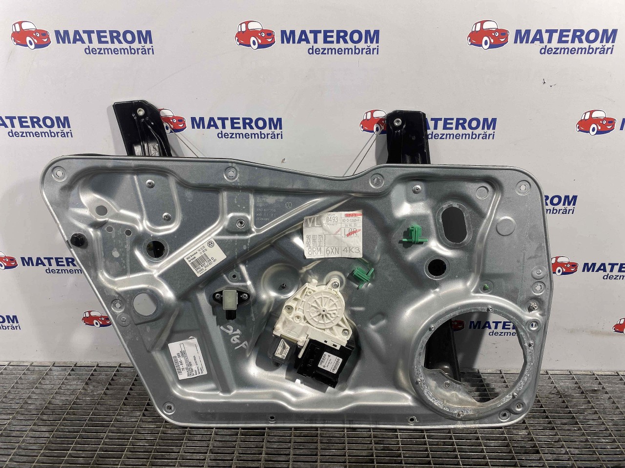MACARA USA FATA STANGA VW TIGUAN - - (2007 2010)