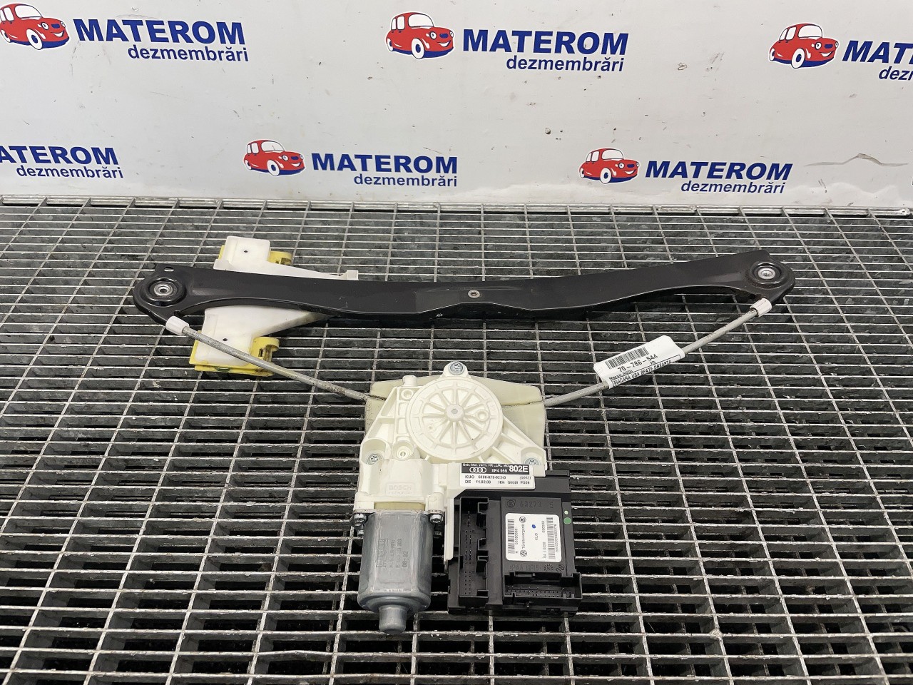 MACARA USA SPATE DREAPTA AUDI A3 A3 - - (2007 2012)