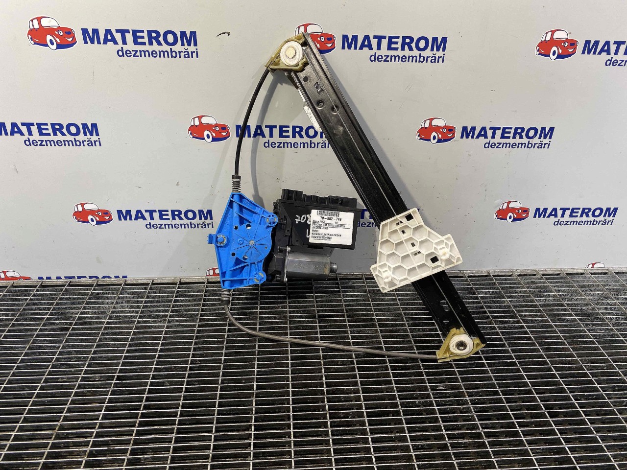 MACARA USA SPATE DREAPTA AUDI A4 A4 - - (2004 2007)