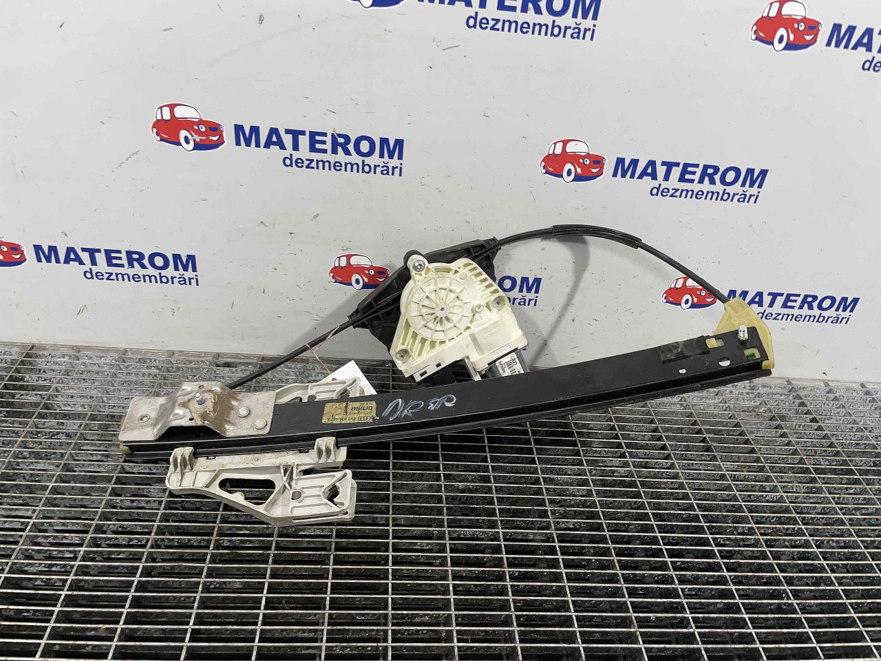 MACARA USA SPATE DREAPTA AUDI A4 A4 - - (2007 2011)