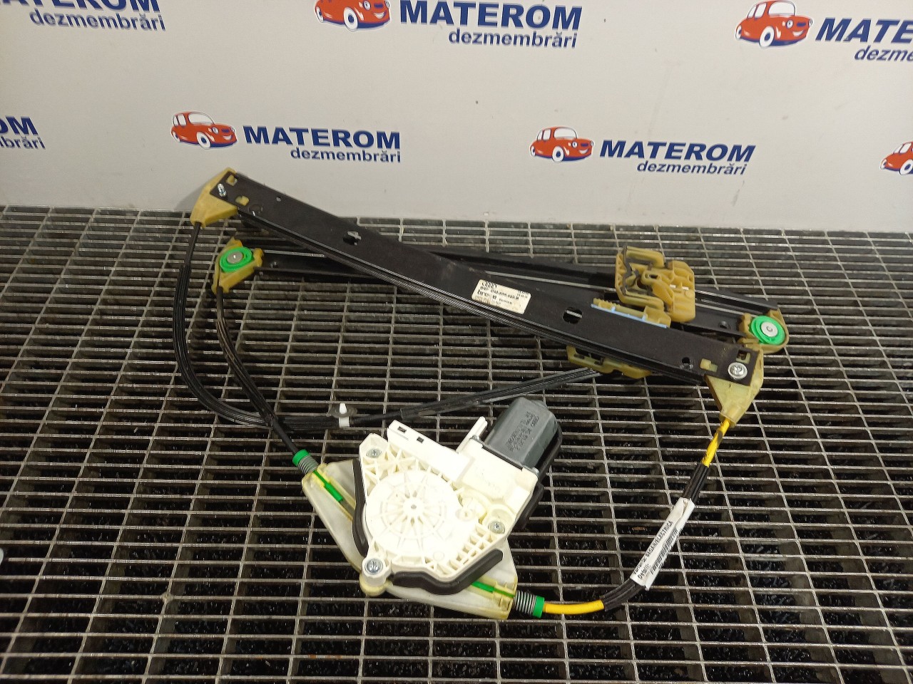 MACARA USA SPATE DREAPTA AUDI A8 - - (2010 2013)