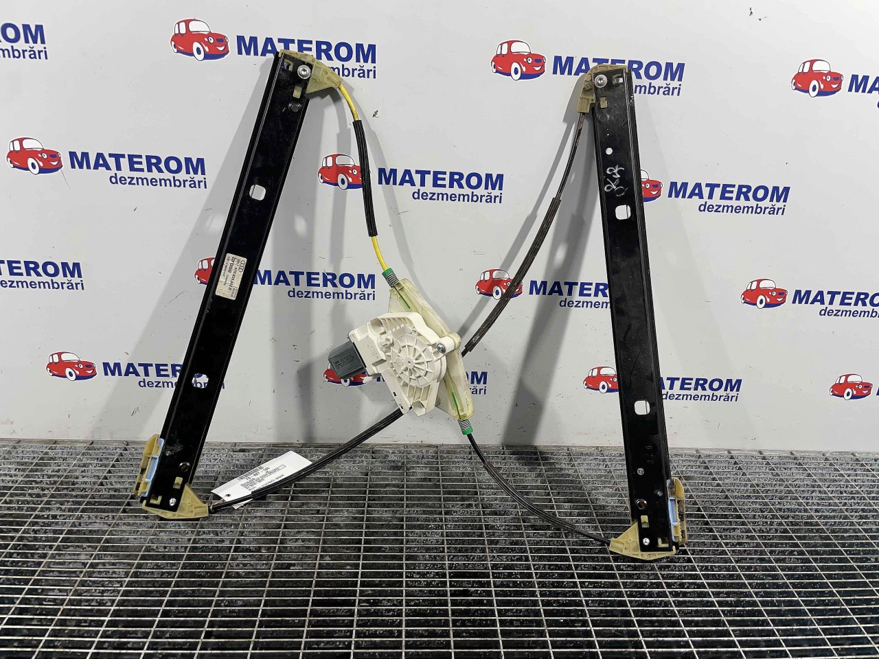 MACARA USA SPATE DREAPTA AUDI A8 A8 - - (2010 2013)