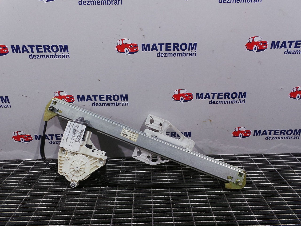 MACARA USA SPATE DREAPTA AUDI Q5 Q5 - - (2008 2013)