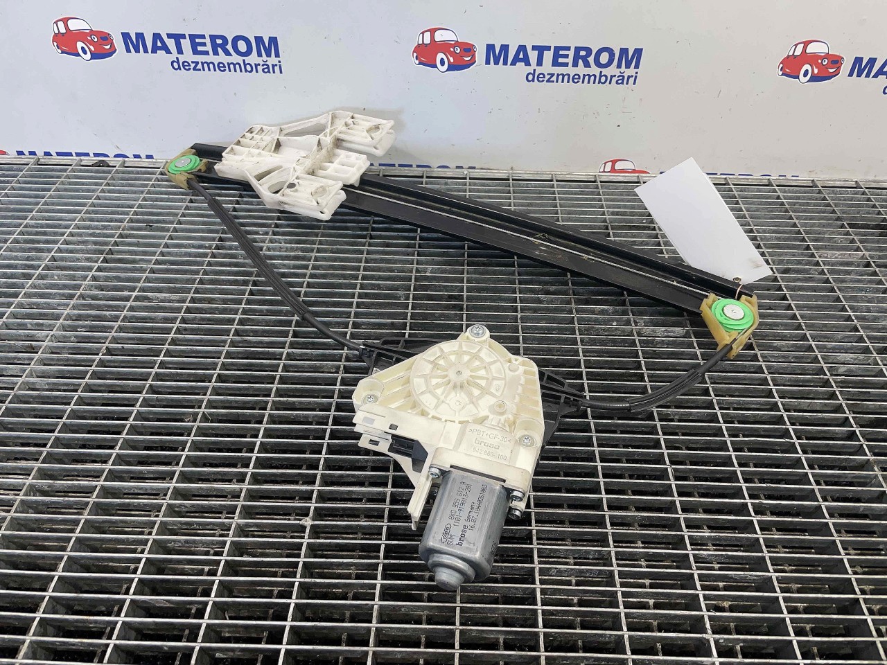 MACARA USA SPATE DREAPTA AUDI Q5 Q5 - - (2008 2013)