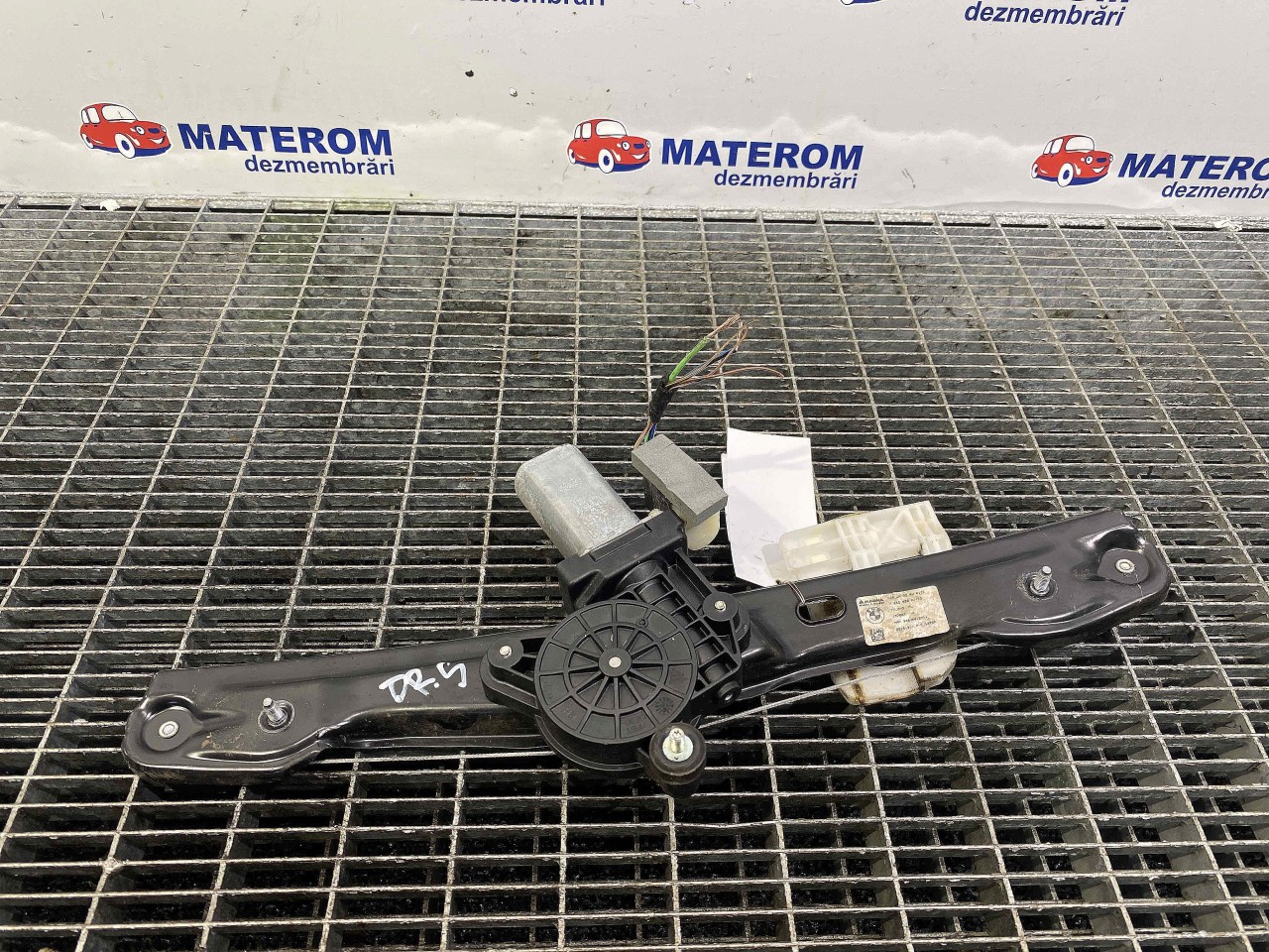 MACARA USA SPATE DREAPTA BMW SERIA 1 F20