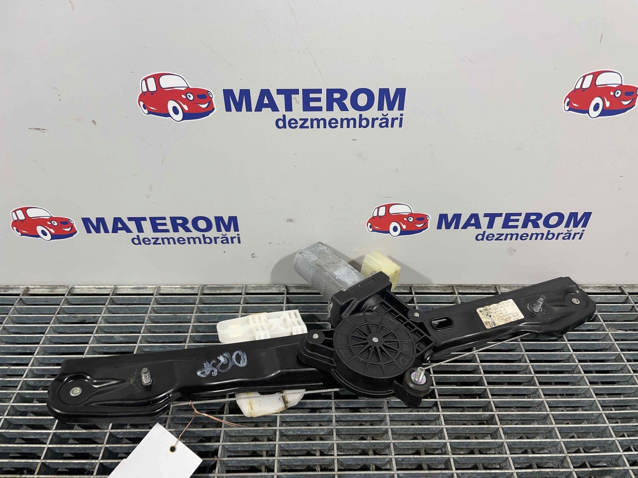 MACARA USA SPATE DREAPTA BMW SERIA 3 F 30 - - (2015 2018)