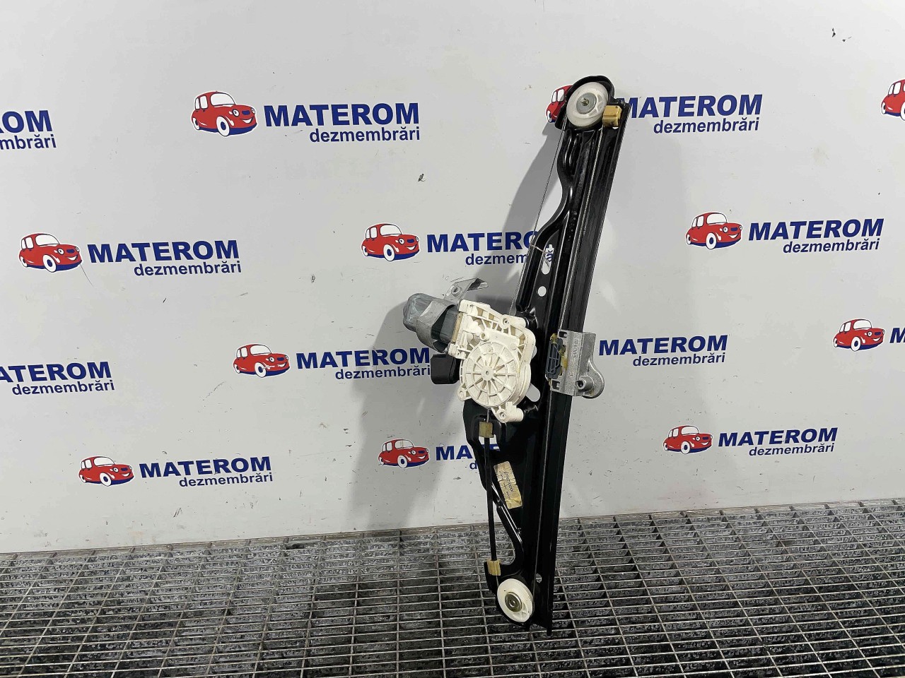 MACARA USA SPATE DREAPTA BMW SERIA 5 E 60 - - (2007 2010)
