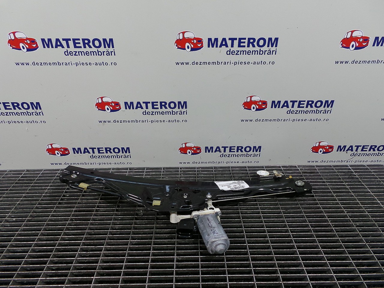 MACARA USA SPATE DREAPTA BMW SERIA 5 E 60 SERIA 5 E 60 - - (2007 2010)