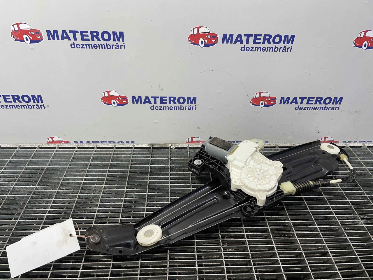 MACARA USA SPATE DREAPTA BMW SERIA 5 F 1