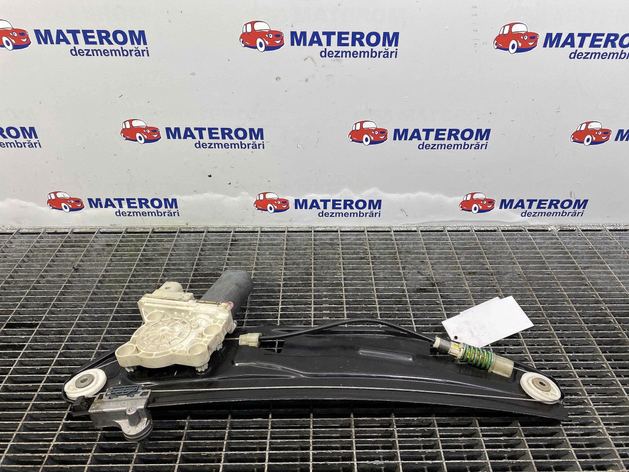 MACARA USA SPATE DREAPTA BMW SERIA 7 E 65 SERIA 7 E 65 - - (2001 2008)