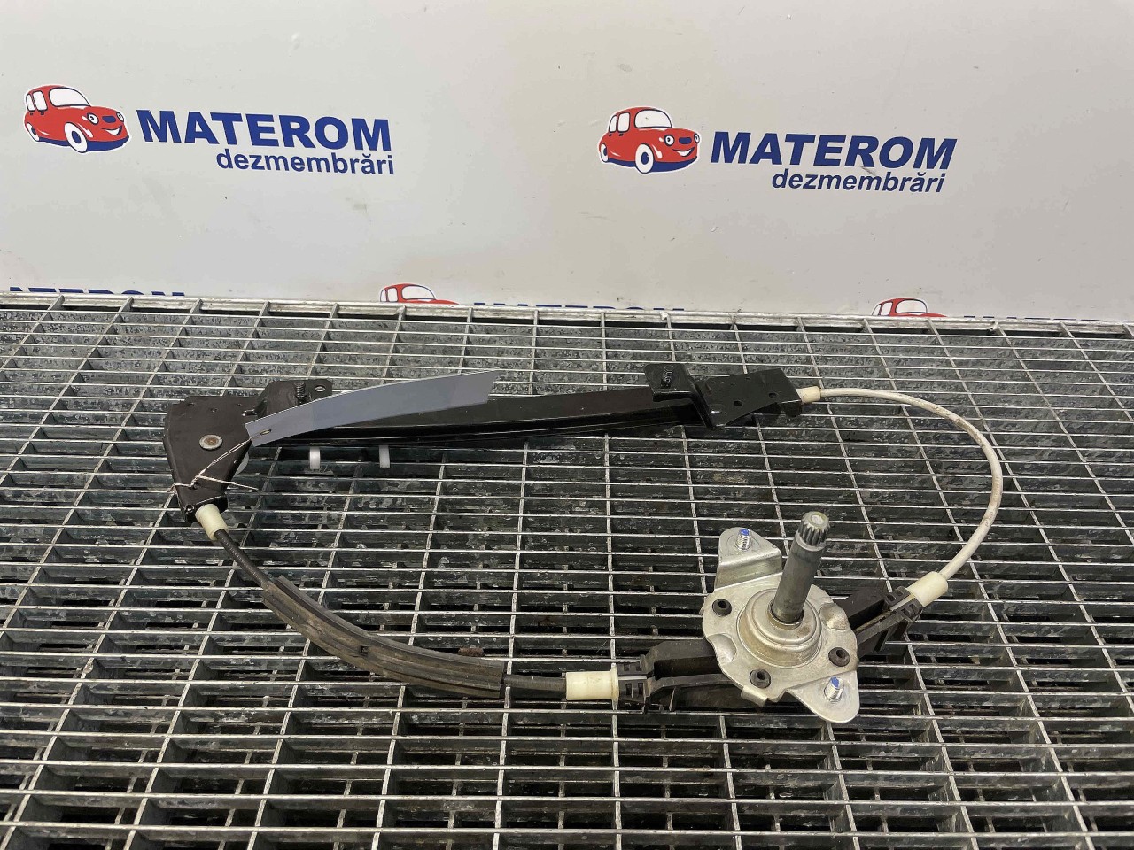 MACARA USA SPATE DREAPTA FIAT LINEA - - (2007 2012)