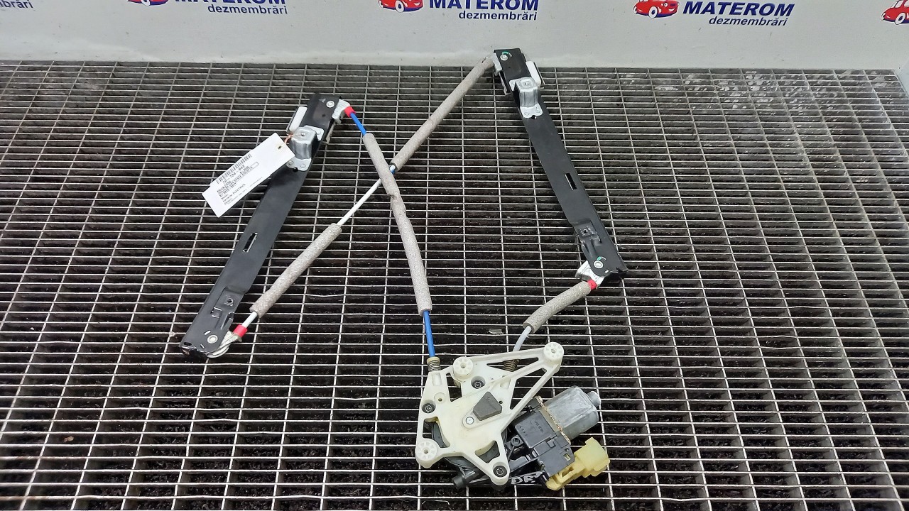 MACARA USA SPATE DREAPTA FORD B-MAX - - (2012 2017)