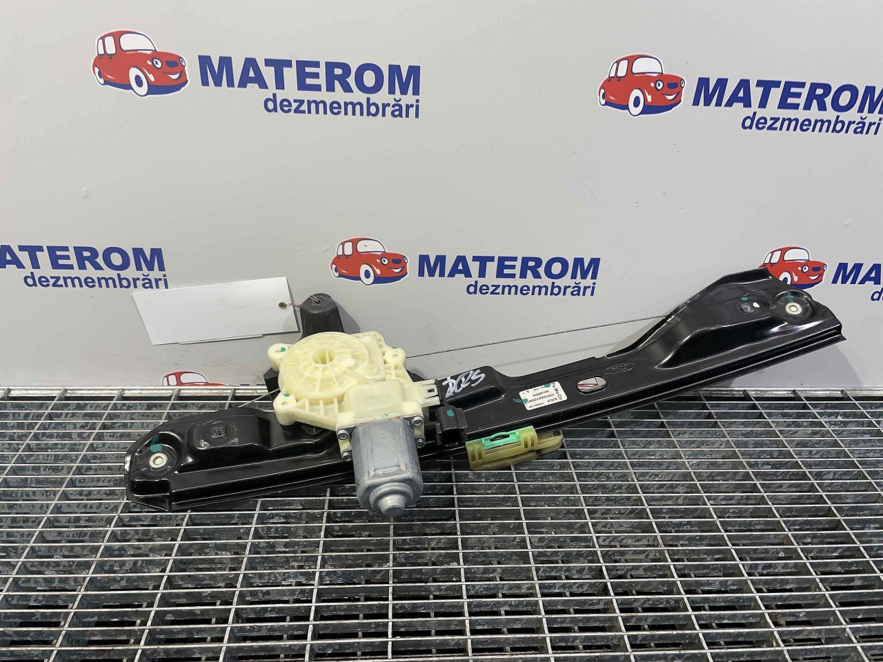 MACARA USA SPATE DREAPTA FORD ECOSPORT - - (2013 2018)