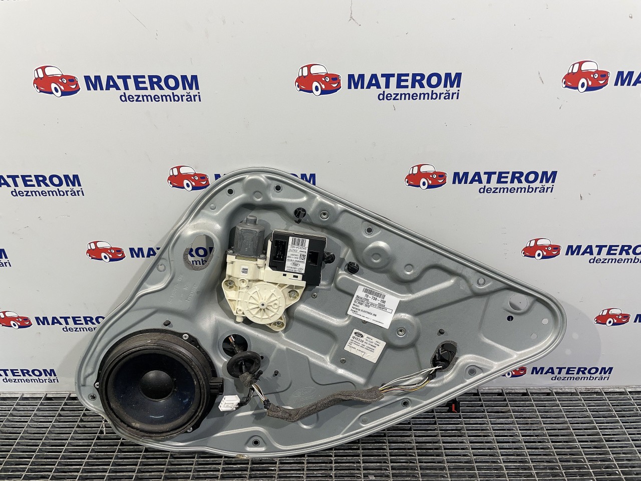 MACARA USA SPATE DREAPTA FORD FOCUS - - (2008 2010)