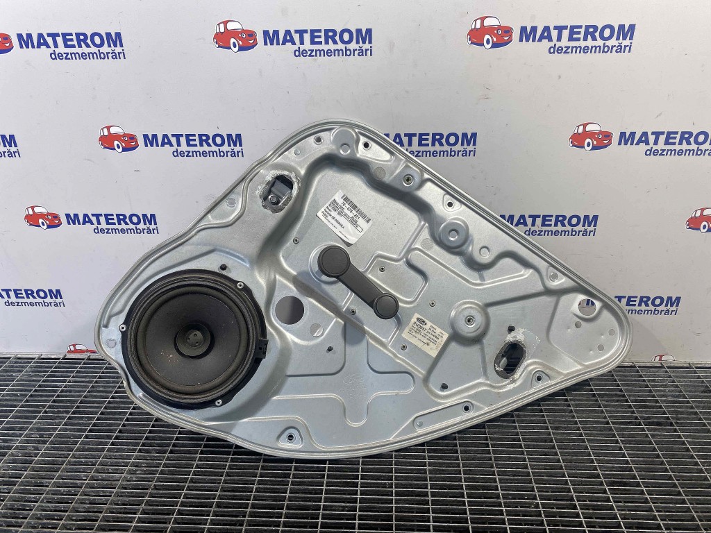 MACARA USA SPATE DREAPTA FORD FOCUS - - (2008 2010)
