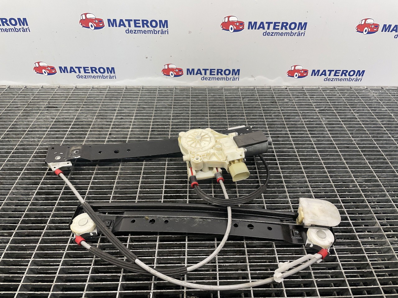 MACARA USA SPATE DREAPTA FORD GALAXY - -