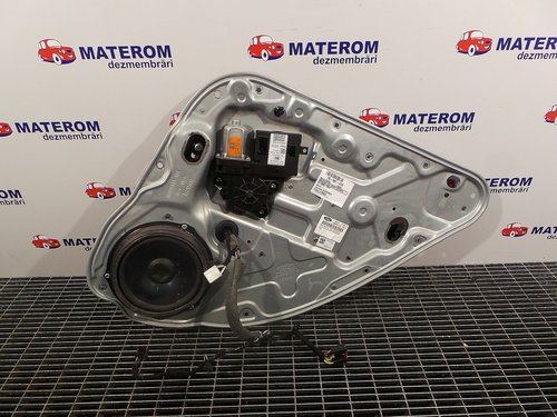 MACARA USA SPATE DREAPTA FORD KUGA - - (2008 2012)