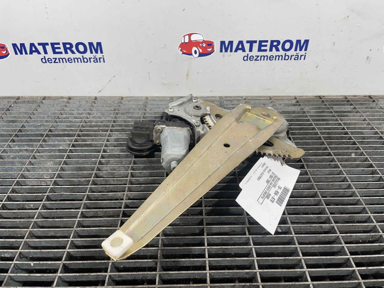 MACARA USA SPATE DREAPTA LEXUS RX RX - - (2004 2009)