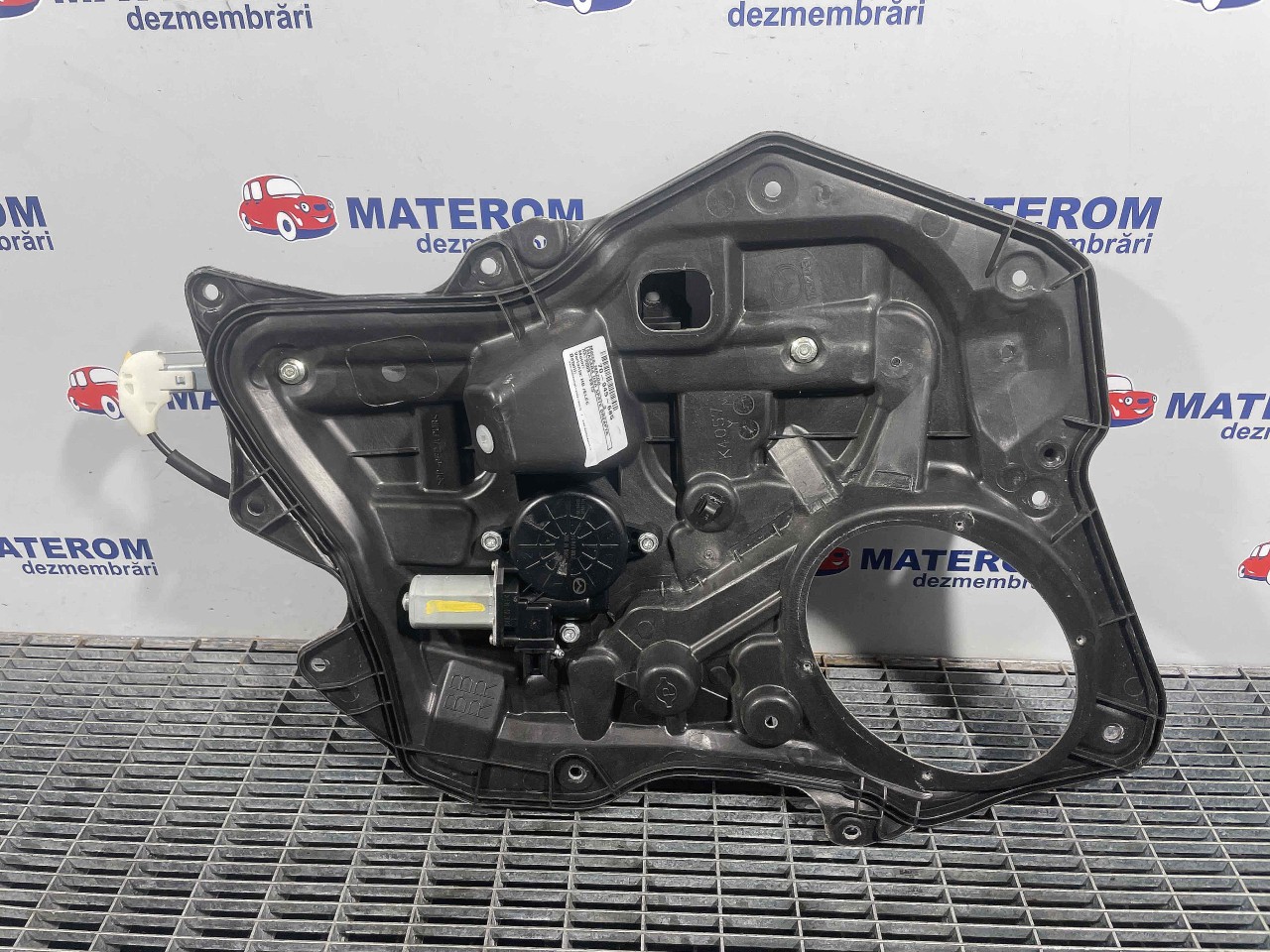 MACARA USA SPATE DREAPTA MAZDA 3 - - (2009 2013)
