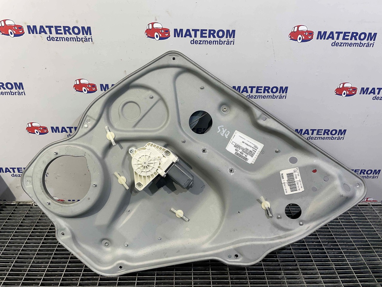 MACARA USA SPATE DREAPTA MERCEDES A-CLASS - - (2008 2012)