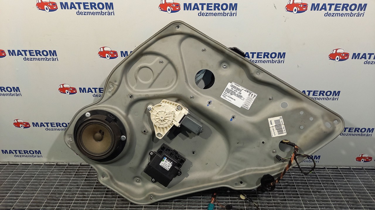 MACARA USA SPATE DREAPTA MERCEDES B-CLASS - - (2005 2008)