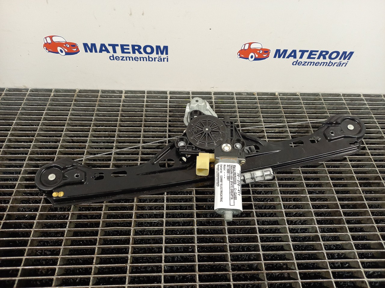 MACARA USA SPATE DREAPTA MERCEDES C-CLASS - - (2000 2007)
