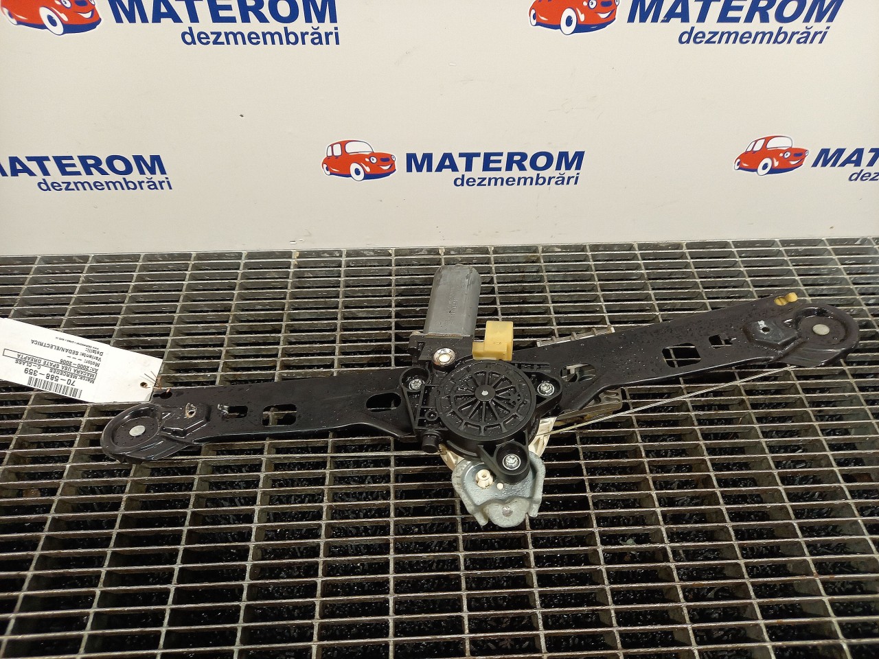 MACARA USA SPATE DREAPTA MERCEDES C-CLASS - - (2000 2007)