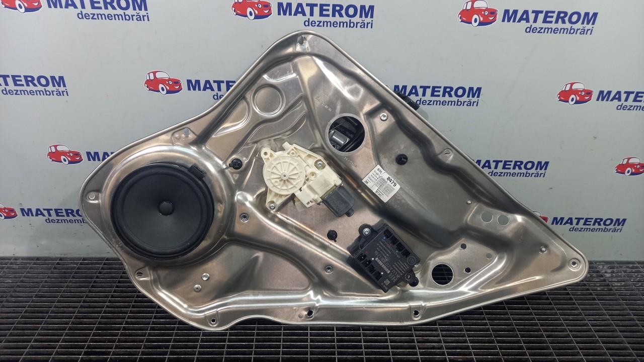 MACARA USA SPATE DREAPTA MERCEDES C-CLASS - - (2007 2011)