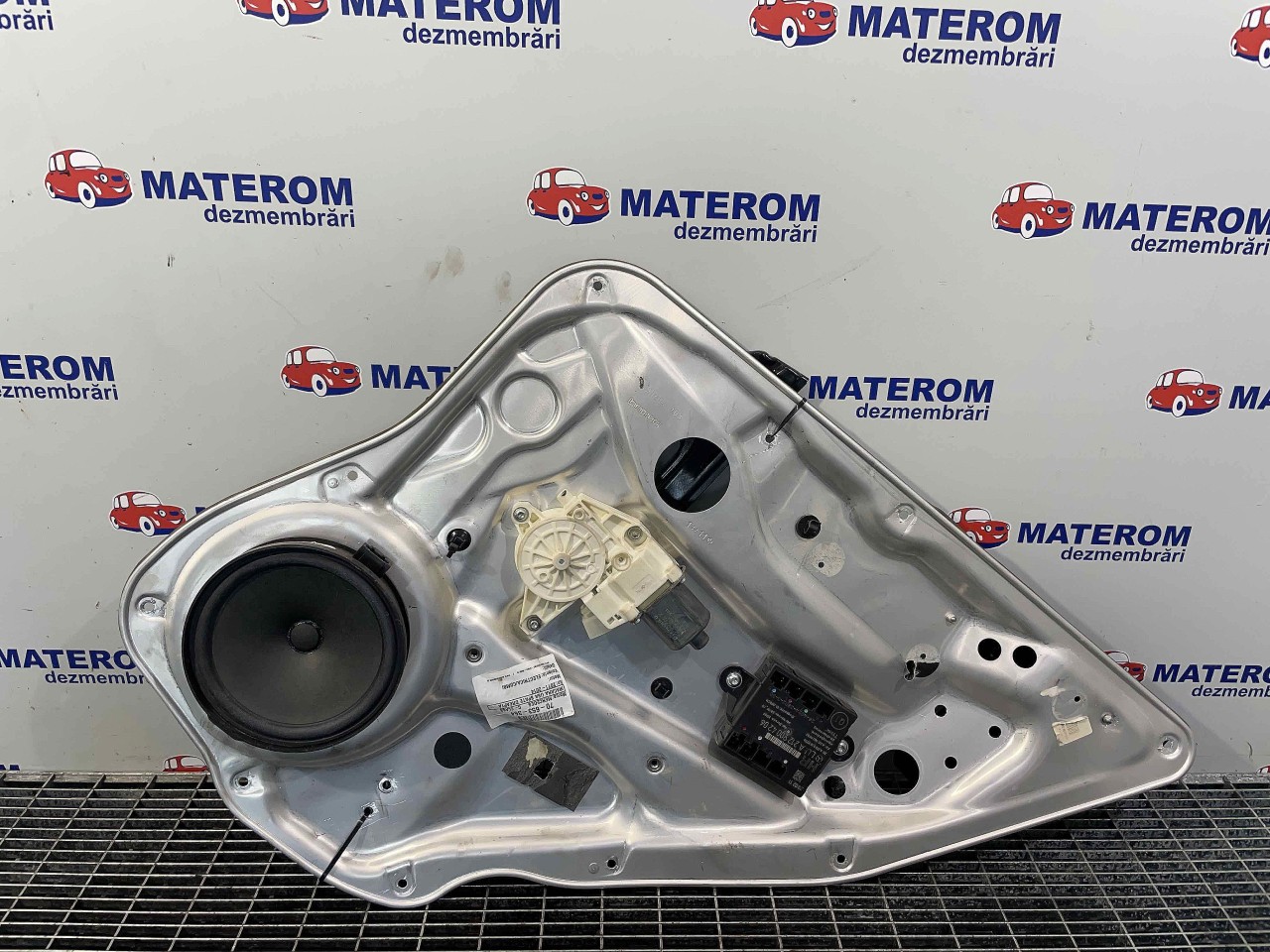MACARA USA SPATE DREAPTA MERCEDES C-CLASS - - (2011 2014)