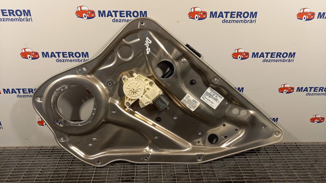 MACARA USA SPATE DREAPTA MERCEDES C-CLASS - - (2011 2014)