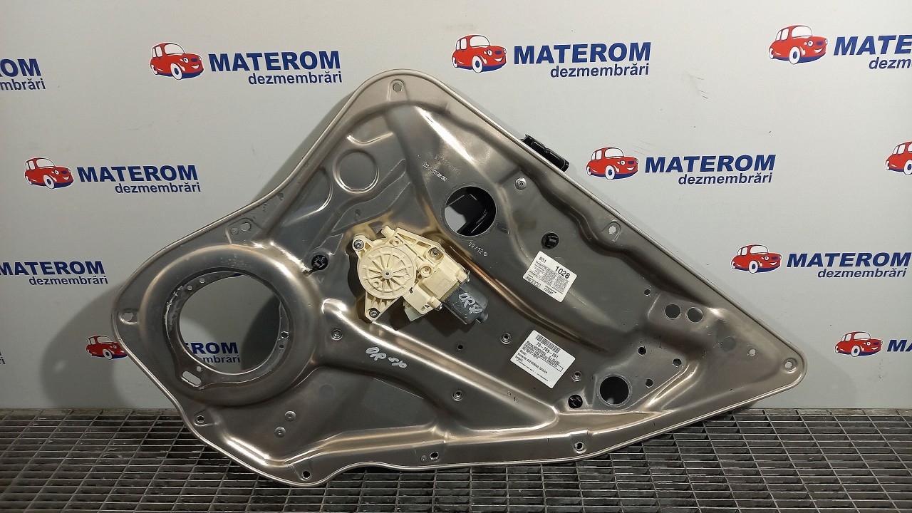 MACARA USA SPATE DREAPTA MERCEDES C-CLASS - - (2011 2014)
