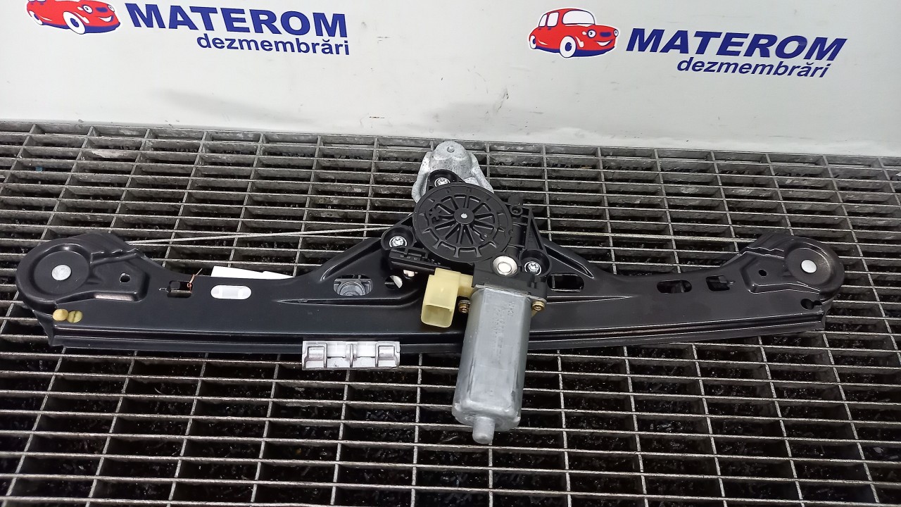 MACARA USA SPATE DREAPTA MERCEDES C-CLASS C-CLASS - - (2000 2007)