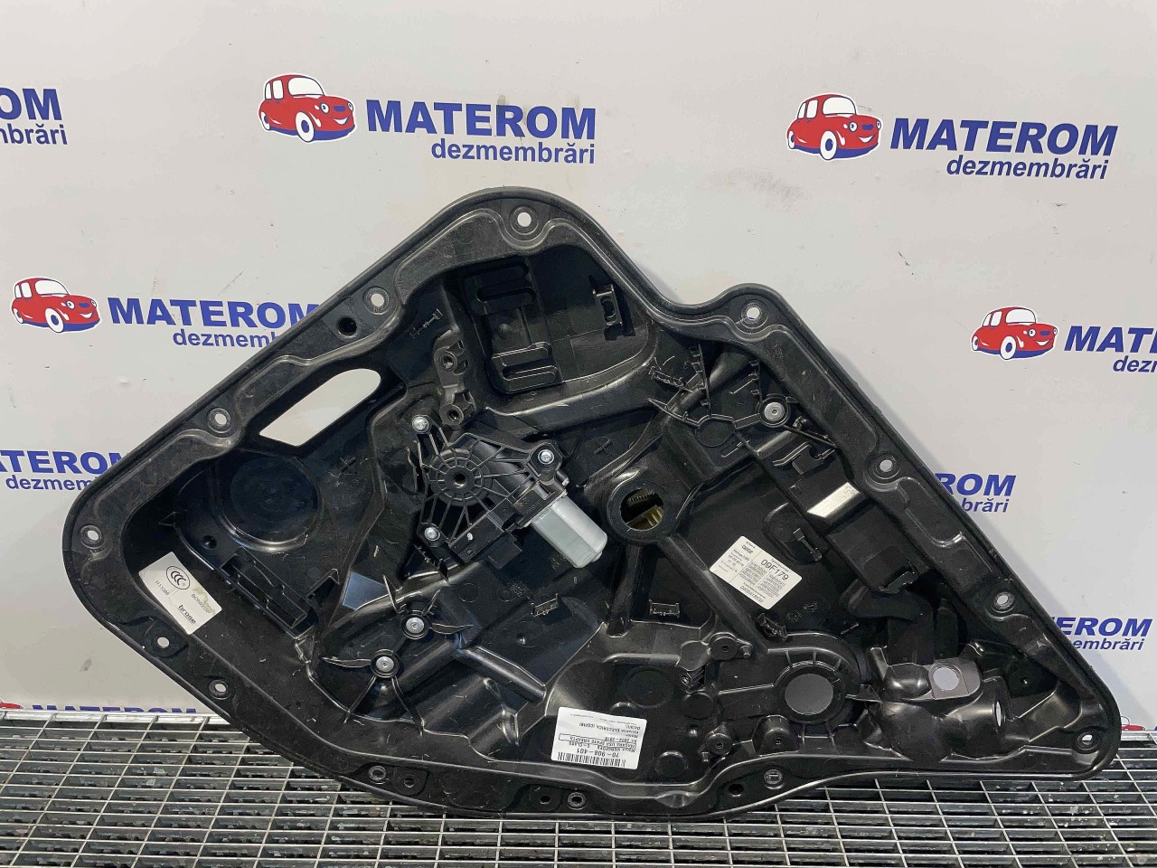 MACARA USA SPATE DREAPTA MERCEDES C-CLASS C-CLASS - - (2014 2018)