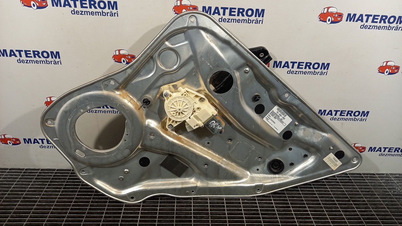 MACARA USA SPATE DREAPTA MERCEDES GLK - - (2012 2015)