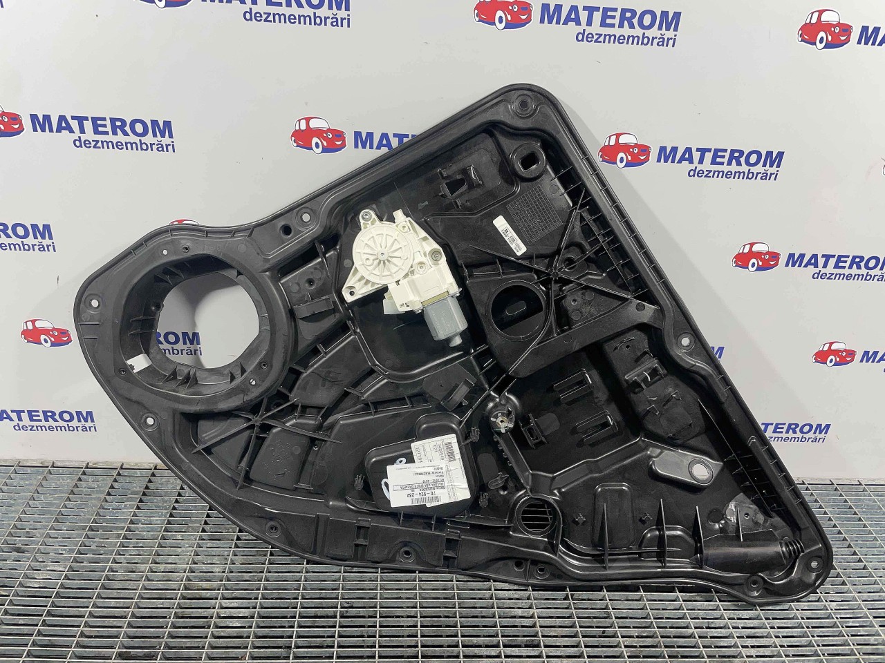 MACARA USA SPATE DREAPTA MERCEDES ML ML - - (2012 2019)