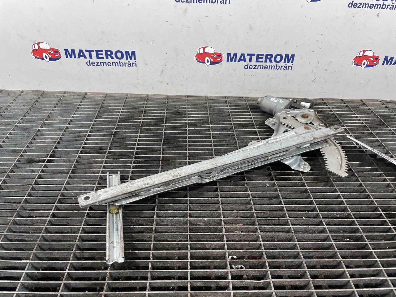 MACARA USA SPATE DREAPTA MITSUBISHI OUTLANDER - - (2012 2016)