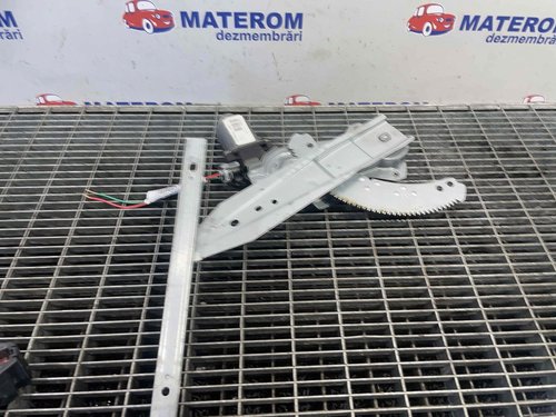 MACARA USA SPATE DREAPTA NISSAN NOTE - - (2010 2012)