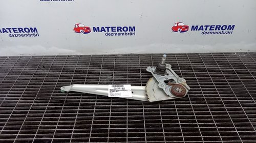 MACARA USA SPATE DREAPTA OPEL AGILA - - (2008 2010)