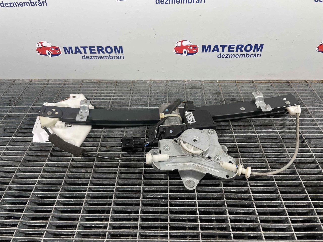MACARA USA SPATE DREAPTA OPEL ANTARA - -