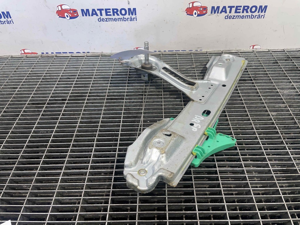 MACARA USA SPATE DREAPTA OPEL ASTRA J - - (2009 2012)
