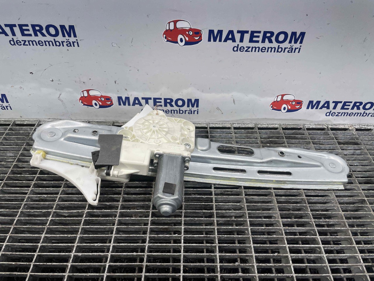 MACARA USA SPATE DREAPTA OPEL VECTRA C - - (2005 2008)