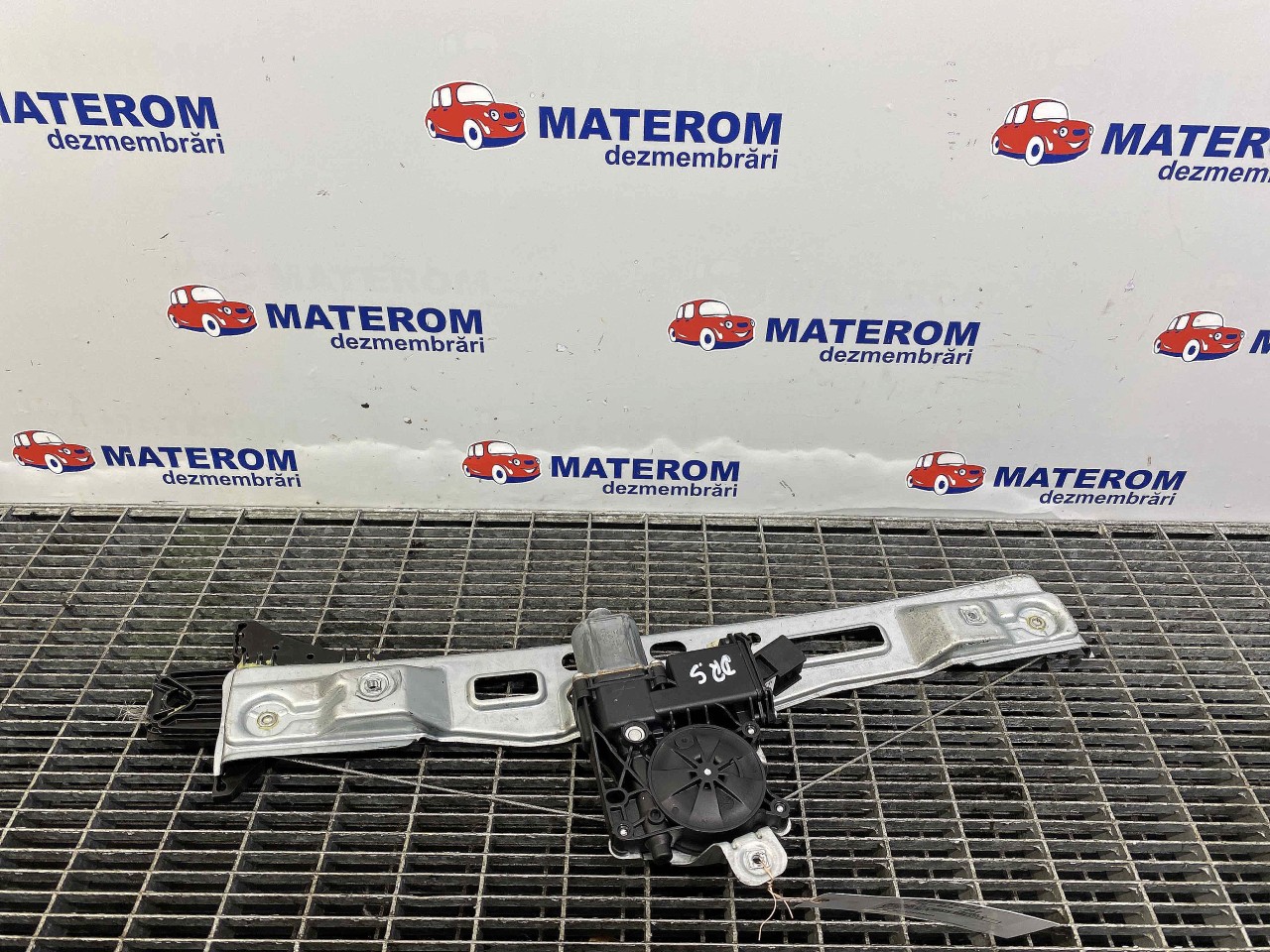 MACARA USA SPATE DREAPTA OPEL ZAFIRA C - - (2011 2016)