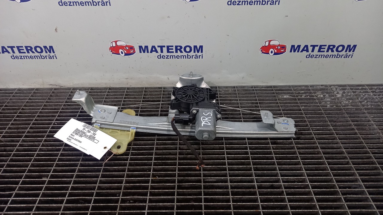 MACARA USA SPATE DREAPTA RENAULT CAPTUR CAPTUR - - (2016 2018)