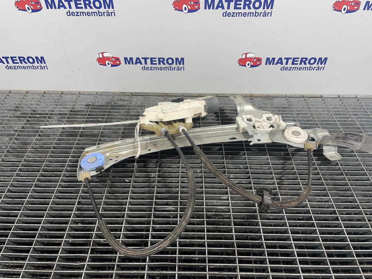 MACARA USA SPATE DREAPTA RENAULT MEGANE - - (2008 2012)